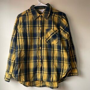 Women’s Plaid Fannel Shirt